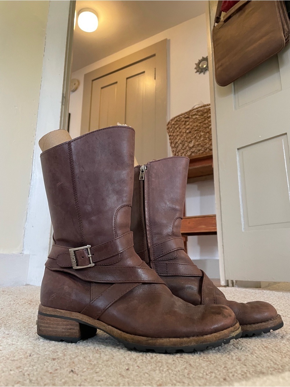 UGG Australia Vintage Chestnut Brown Leather Sherpa Line Branded Boots Comfy Y2K - Picture 5 of 16